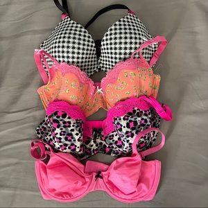 Betsey Johnson bra bundle 32DD